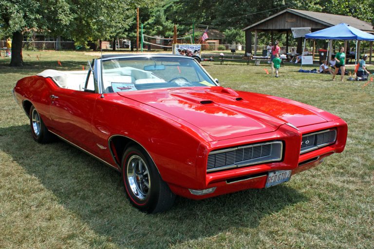 America on Four Wheels — What Our Cars Said About Us